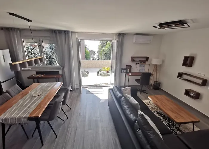 Mira